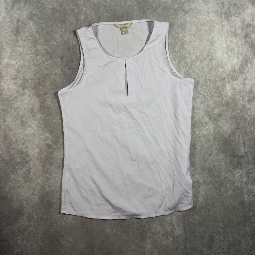 Banana Republic Womens XS Petite Lavender Sleeveless Keyhole Neck Blouse Elegant